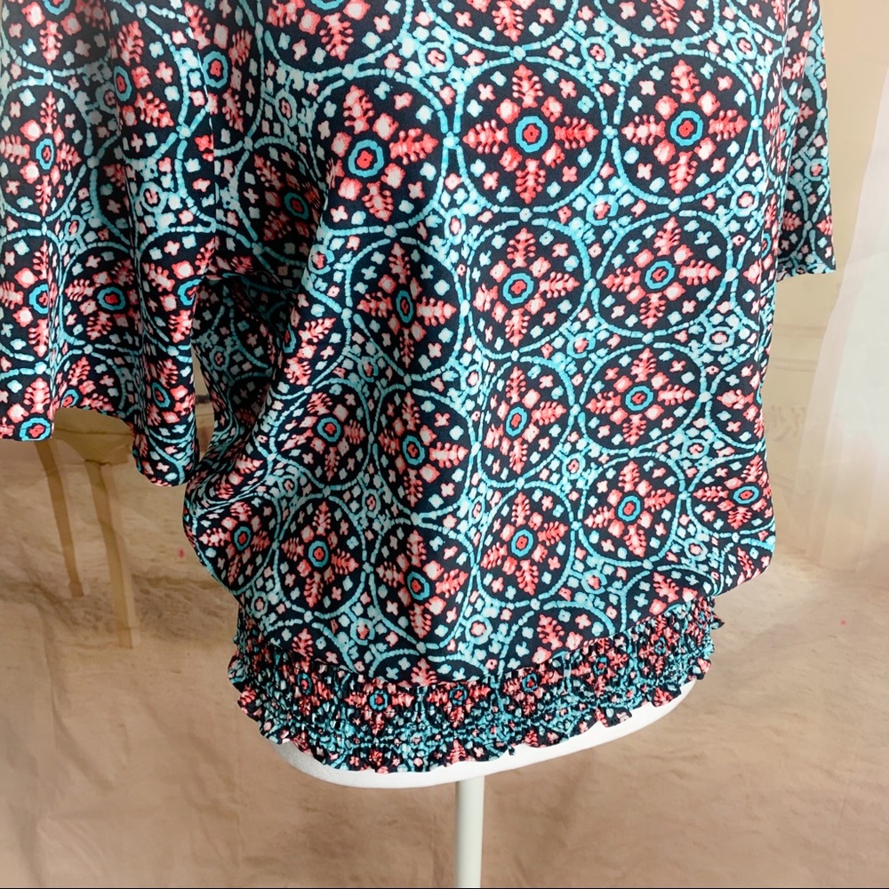 SOLD Michael Kors Graphic Print Elastic Waist Blouse - Picture 6 of 10